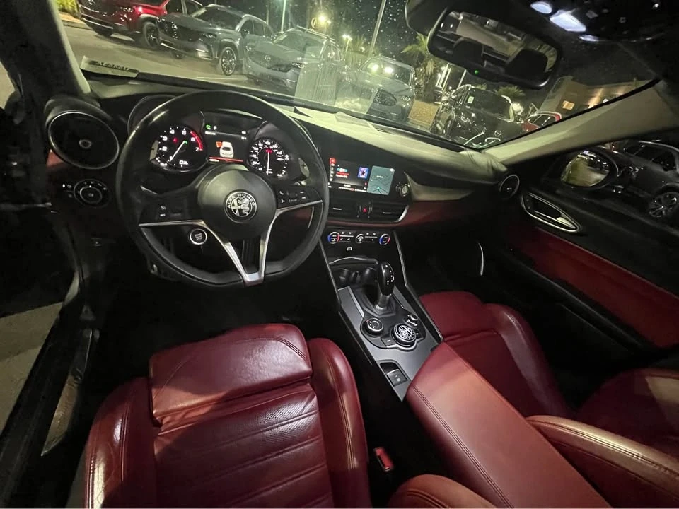 2018 Alfa Romeo Giulia - Image 6 of 9