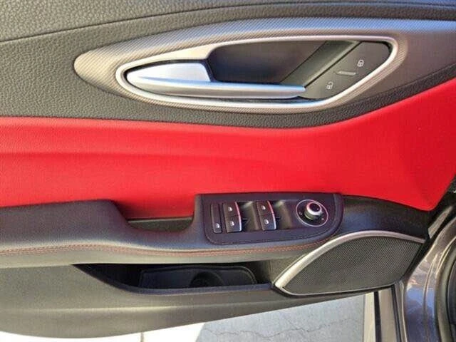 2018 Alfa Romeo Giulia - Image 8 of 8