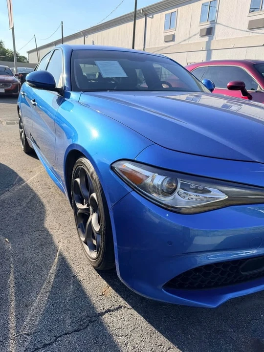 2018 Alfa Romeo Giulia - Image 8 of 9