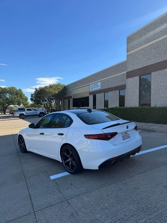 2018 Alfa Romeo Giulia - Image 4 of 13