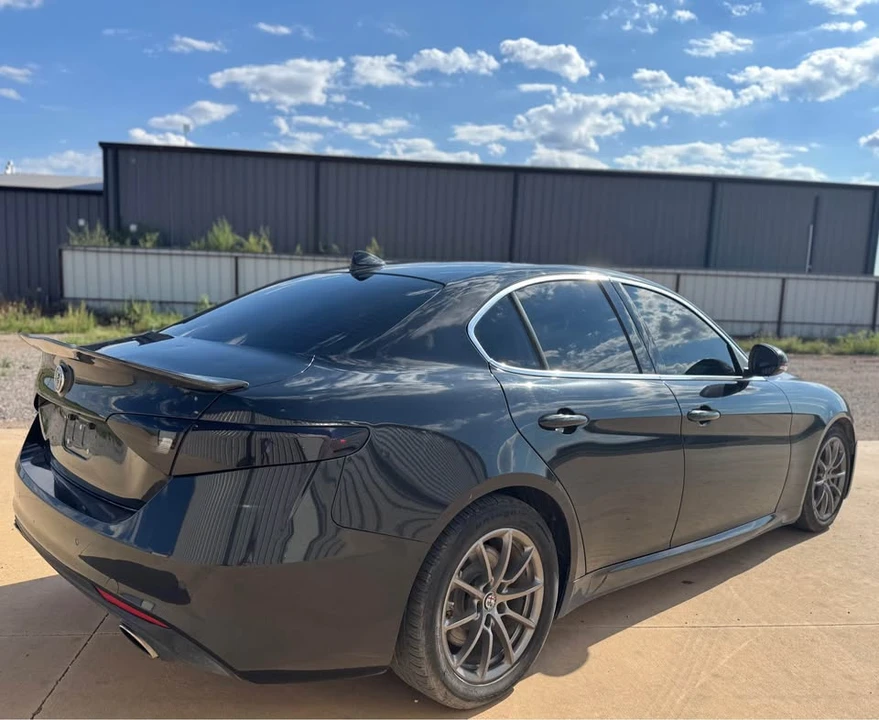 2018 Alfa Romeo Giulia - Image 5 of 15