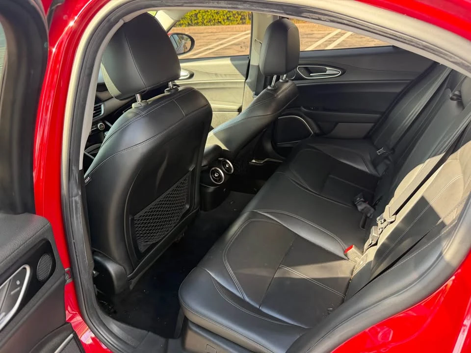 2018 Alfa Romeo Giulia - Image 11 of 13