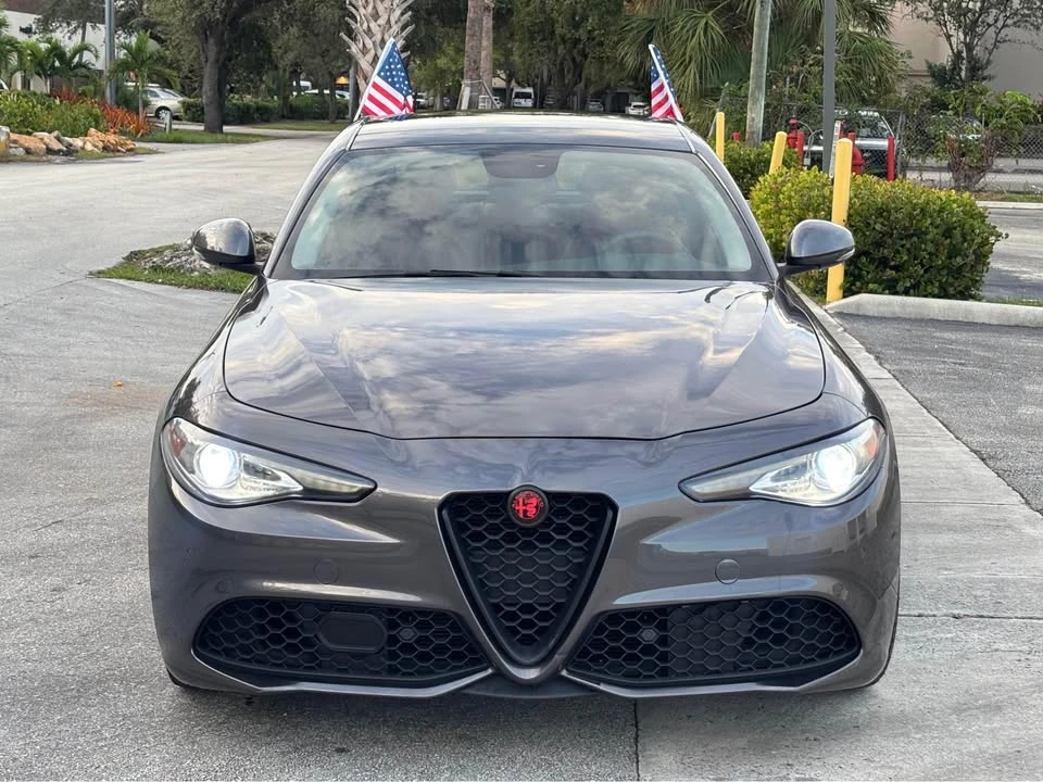 2018 Alfa Romeo Giulia - Image 3 of 17