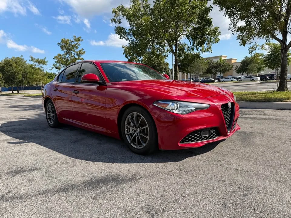 2018 Alfa Romeo Giulia - Image 4 of 13