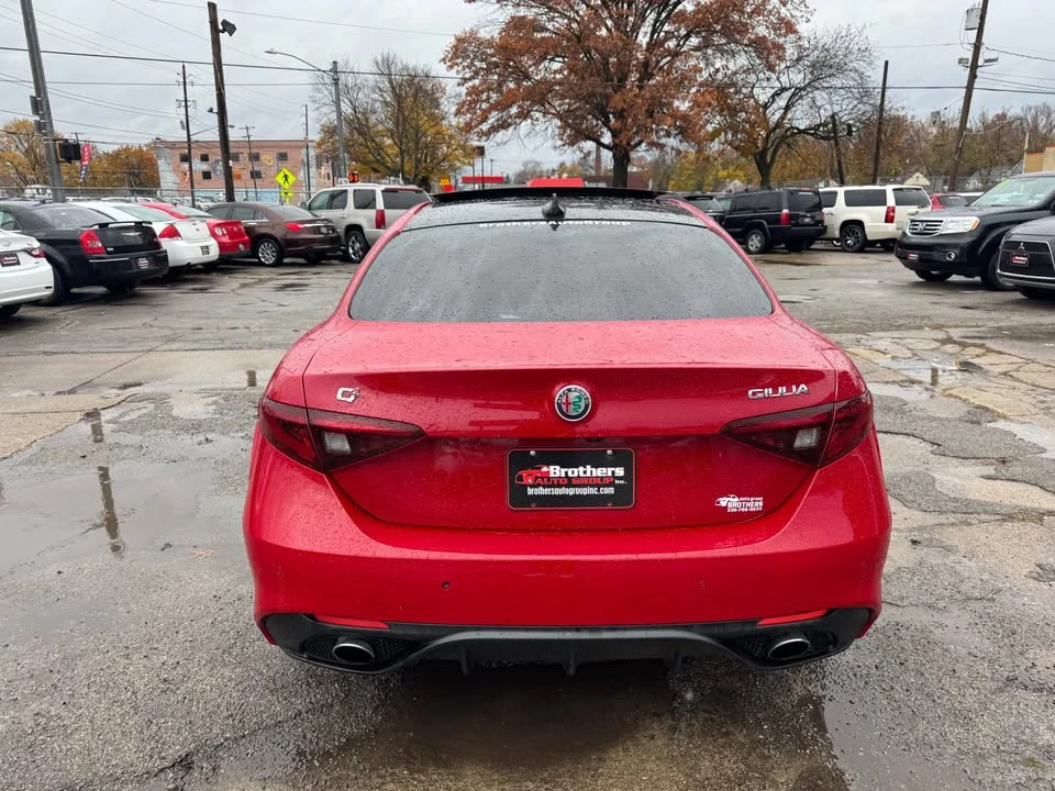 2018 Alfa Romeo Giulia - Image 4 of 17