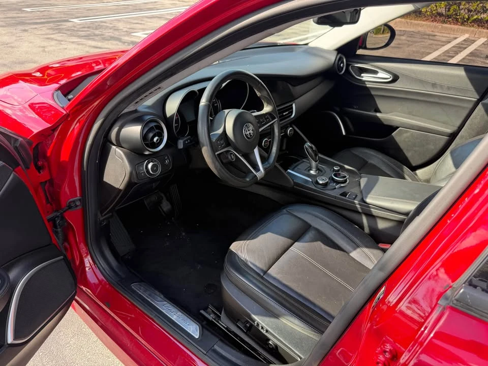 2018 Alfa Romeo Giulia - Image 13 of 13