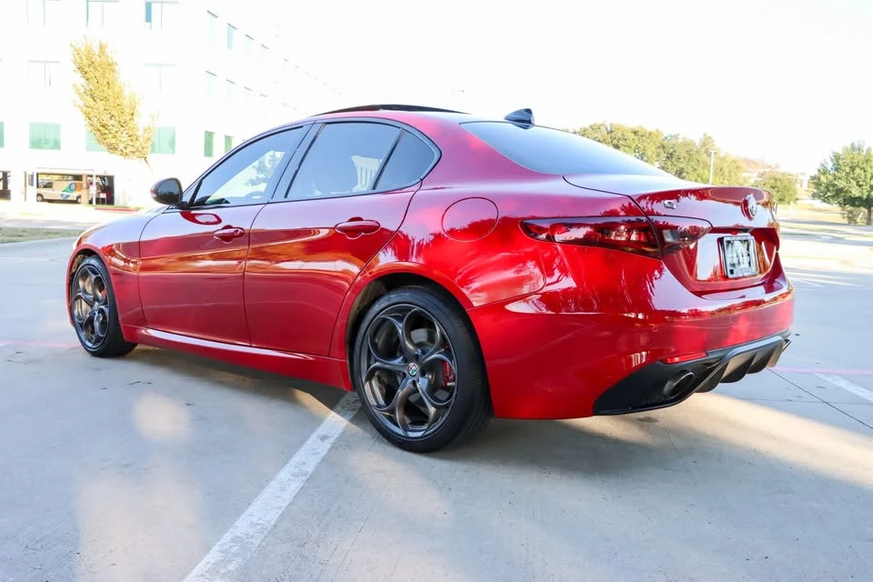 2018 Alfa Romeo Giulia - Image 5 of 20