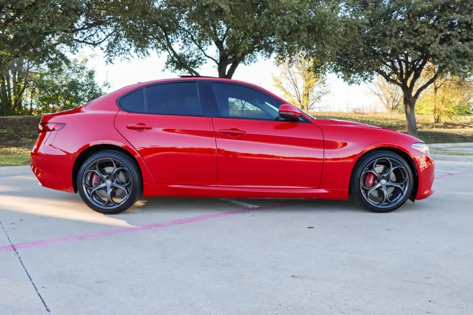 2018 Alfa Romeo Giulia - Image 7 of 20