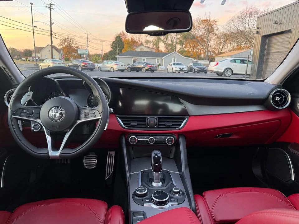 2018 Alfa Romeo Giulia - Image 7 of 7