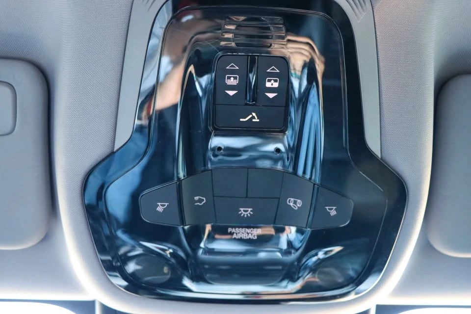 2018 Alfa Romeo Giulia - Image 19 of 20