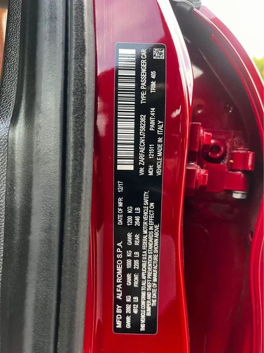 2018 Alfa Romeo Giulia - Image 18 of 18