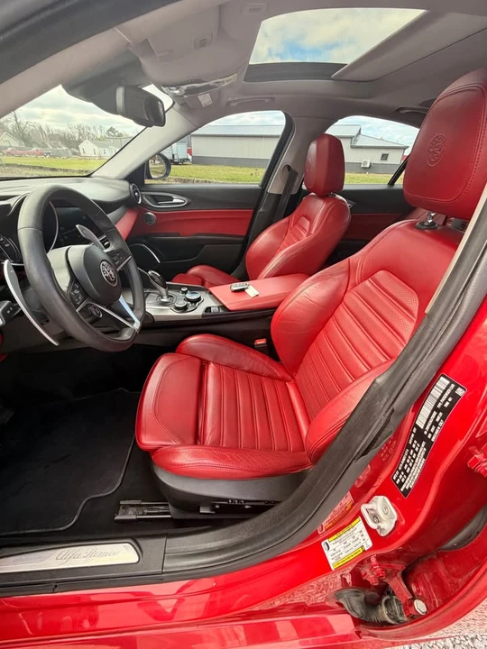 2018 Alfa Romeo Giulia - Image 3 of 15