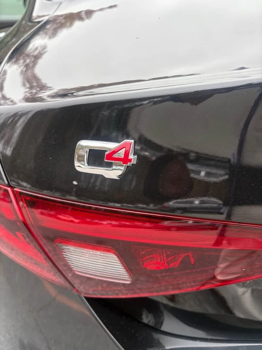 2018 Alfa Romeo Giulia - Image 6 of 7