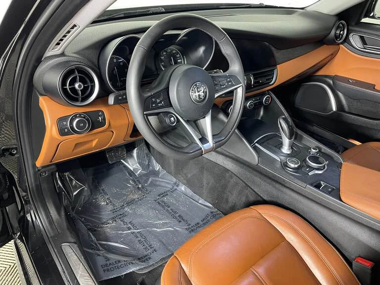 2018 Alfa Romeo Giulia - Image 3 of 8