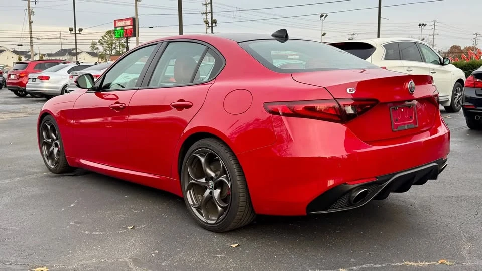 2018 Alfa Romeo Giulia - Image 6 of 20