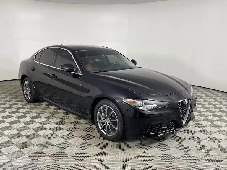 2018 Alfa Romeo Giulia - Image 4 of 8