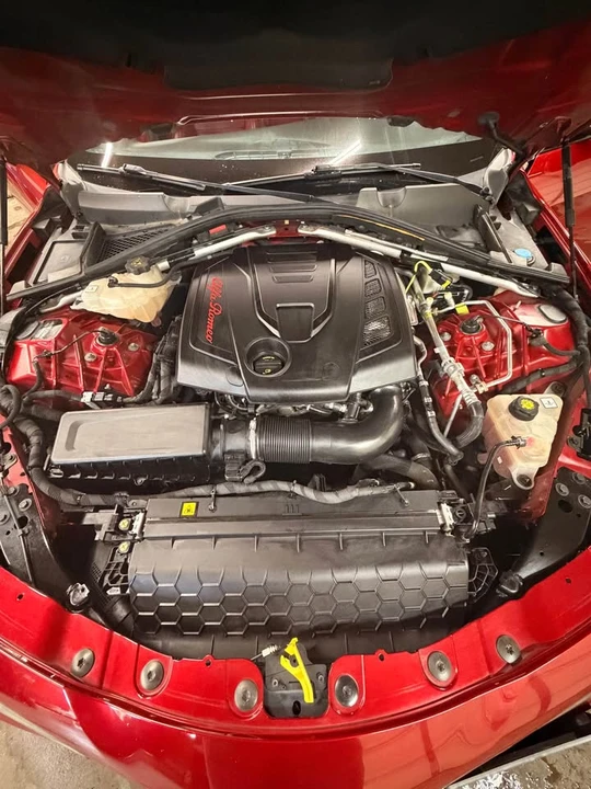 2018 Alfa Romeo Giulia - Image 15 of 15