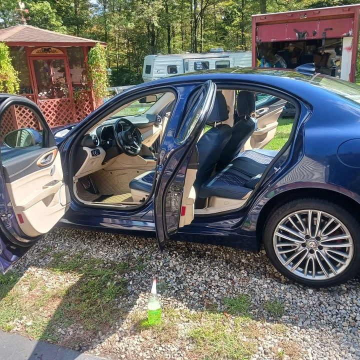 2018 Alfa Romeo Giulia - Image 3 of 8