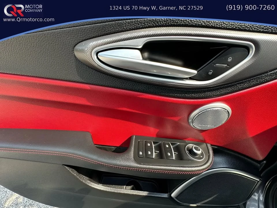 2018 Alfa Romeo Giulia - Image 8 of 19