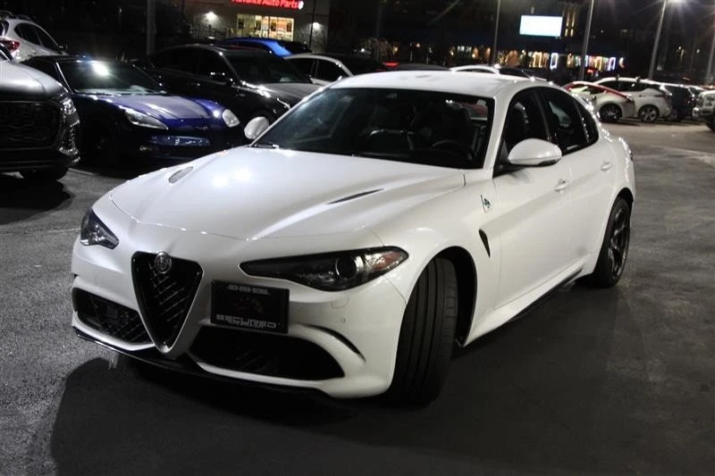 2018 Alfa Romeo Giulia - Image 4 of 17