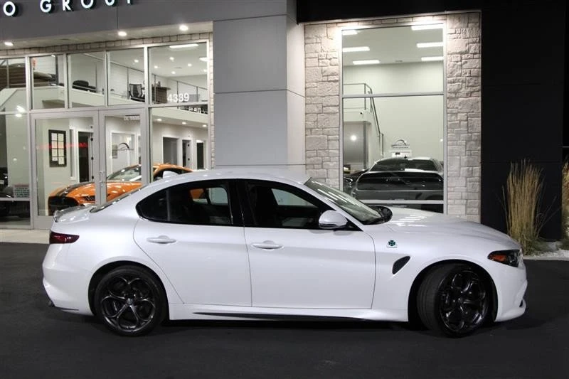 2018 Alfa Romeo Giulia - Image 7 of 17