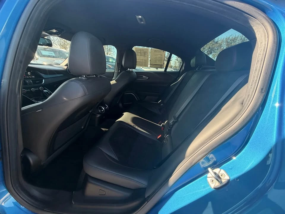 2018 Alfa Romeo Giulia - Image 7 of 17