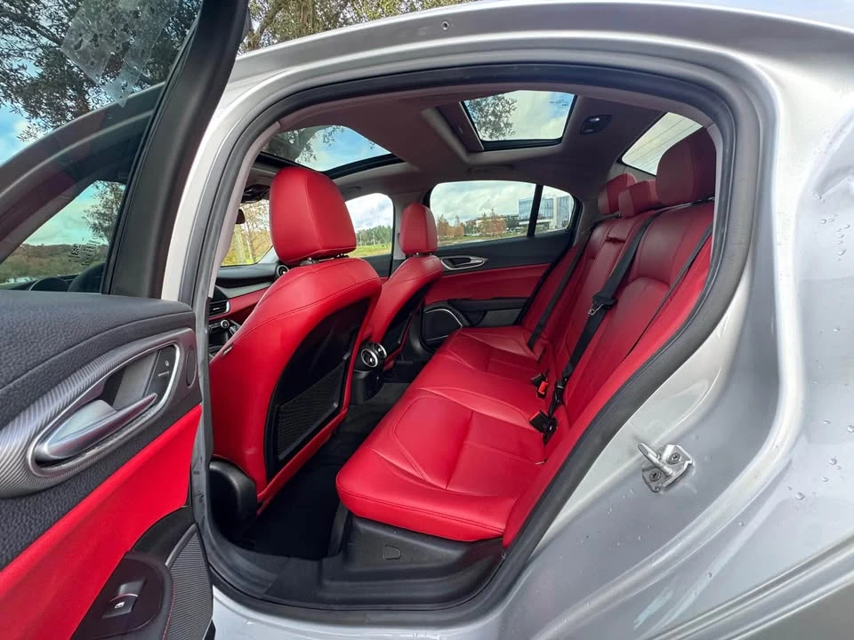 2018 Alfa Romeo Giulia - Image 2 of 10