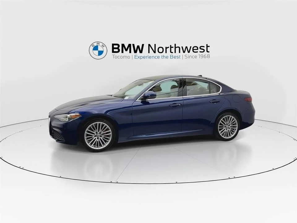 2018 Alfa Romeo Giulia - Image 10 of 20