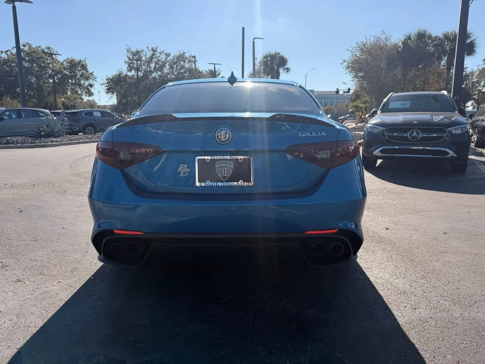 2018 Alfa Romeo Giulia - Image 5 of 17