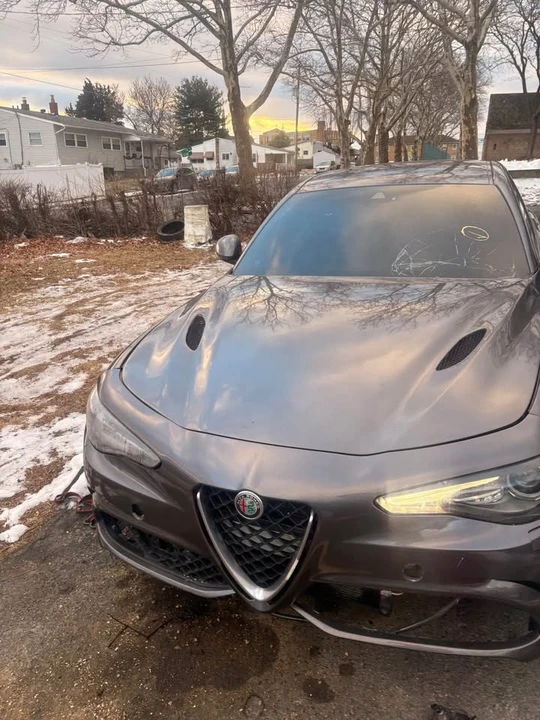2018 Alfa Romeo Giulia - Image 6 of 16