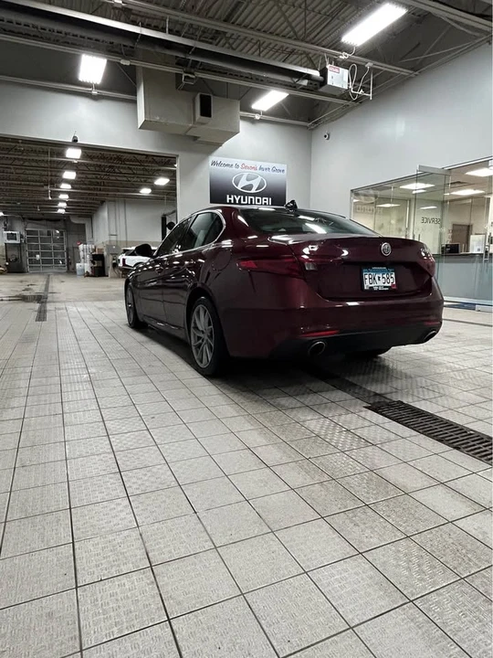 2018 Alfa Romeo Giulia - Image 8 of 14
