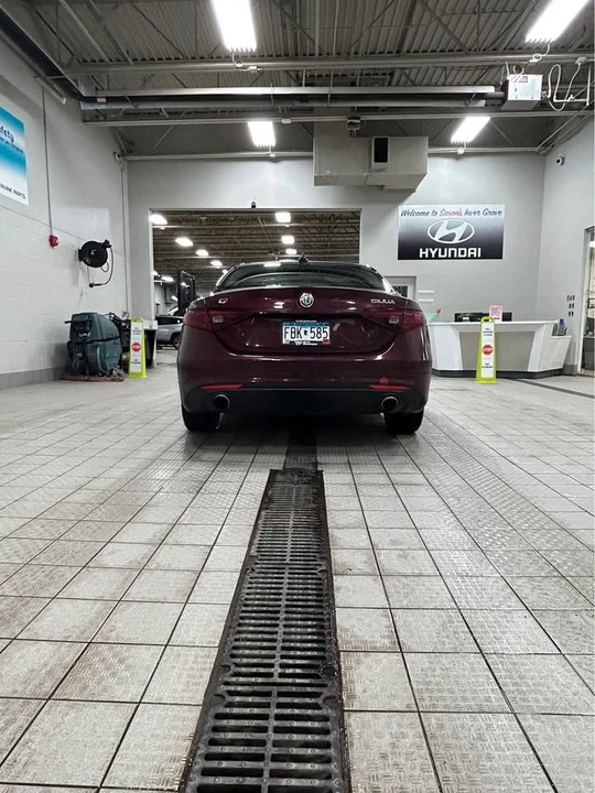 2018 Alfa Romeo Giulia - Image 7 of 14