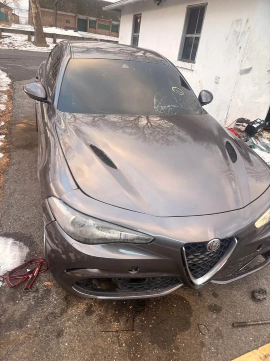 2018 Alfa Romeo Giulia - Image 12 of 16