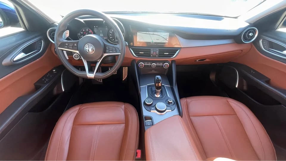 2018 Alfa Romeo Giulia - Image 8 of 12