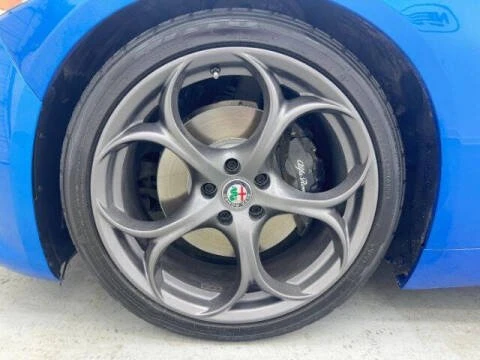 2018 Alfa Romeo Giulia - Image 19 of 20
