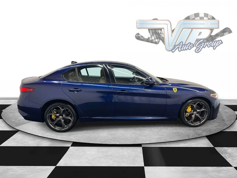 2018 Alfa Romeo Giulia - Image 5 of 10