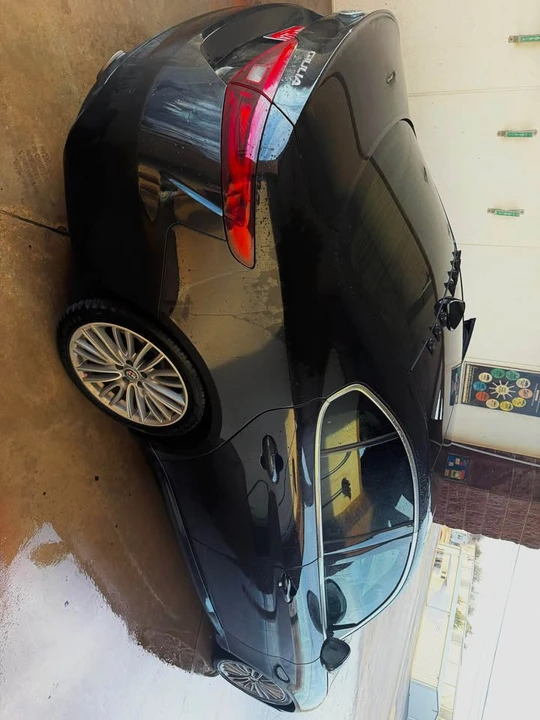 2018 Alfa Romeo Giulia - Image 4 of 4
