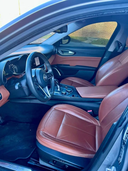 2018 Alfa Romeo Giulia - Image 7 of 13