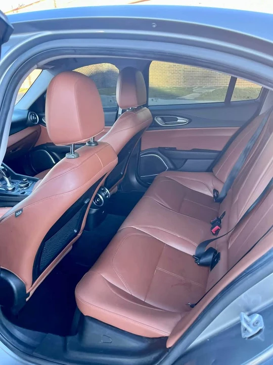 2018 Alfa Romeo Giulia - Image 8 of 13