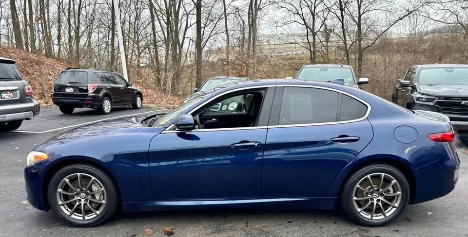 2018 Alfa Romeo Giulia - Image 5 of 18