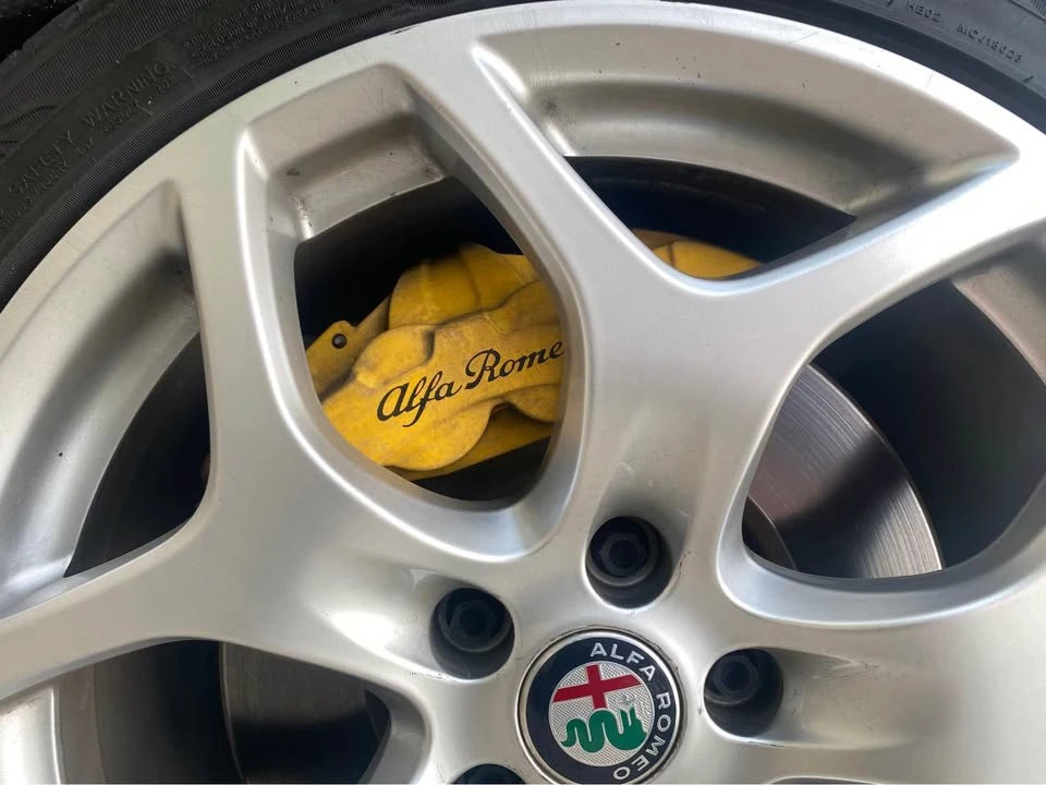 2018 Alfa Romeo Giulia - Image 11 of 13