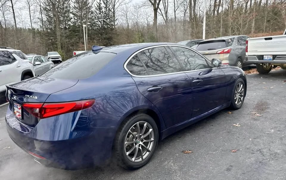 2018 Alfa Romeo Giulia - Image 6 of 18