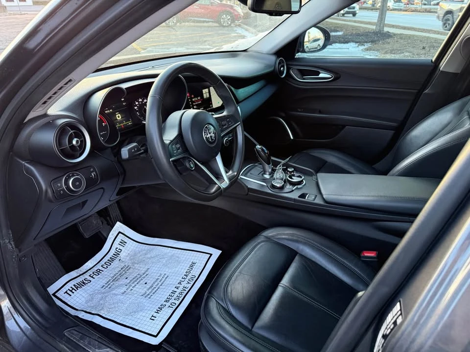 2018 Alfa Romeo Giulia - Image 7 of 10