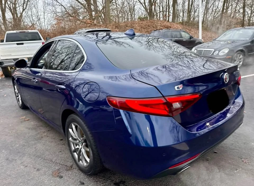 2018 Alfa Romeo Giulia - Image 8 of 18