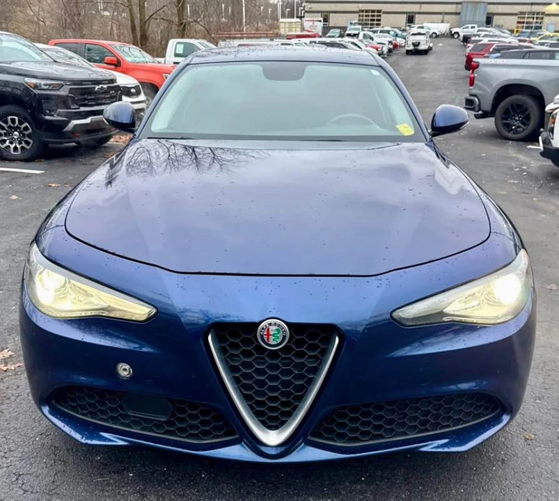 2018 Alfa Romeo Giulia - Image 2 of 18