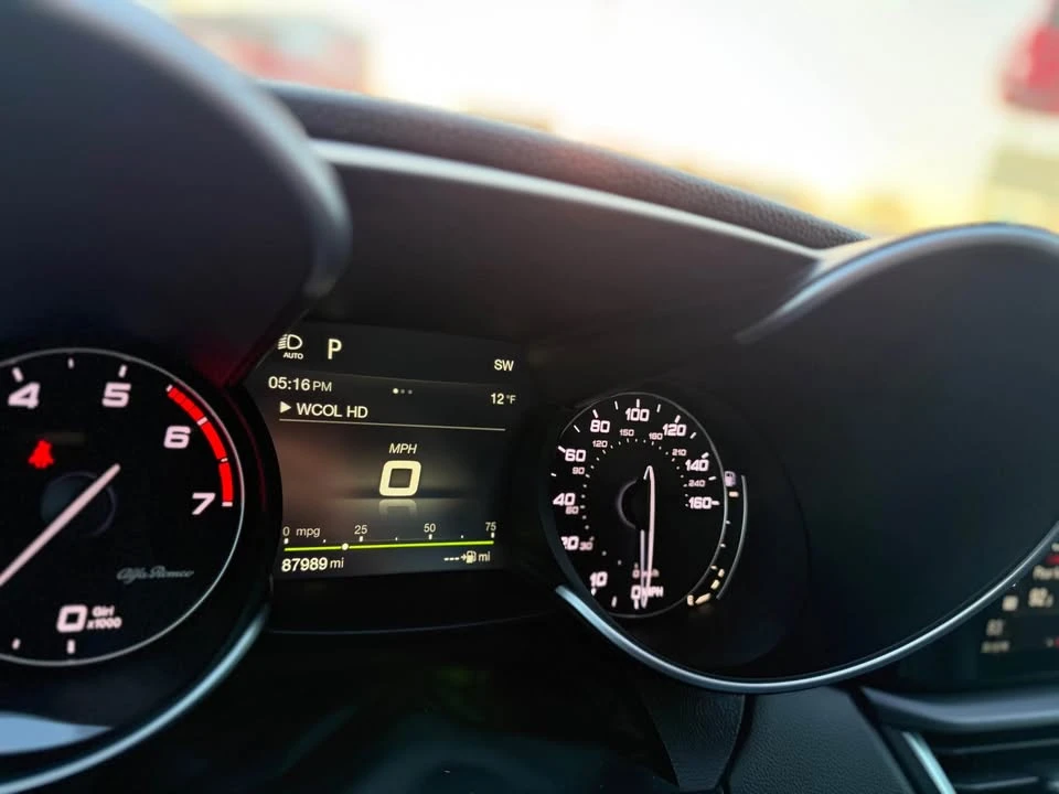 2018 Alfa Romeo Giulia - Image 9 of 10