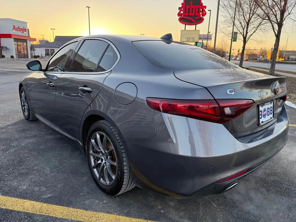 2018 Alfa Romeo Giulia - Image 5 of 10