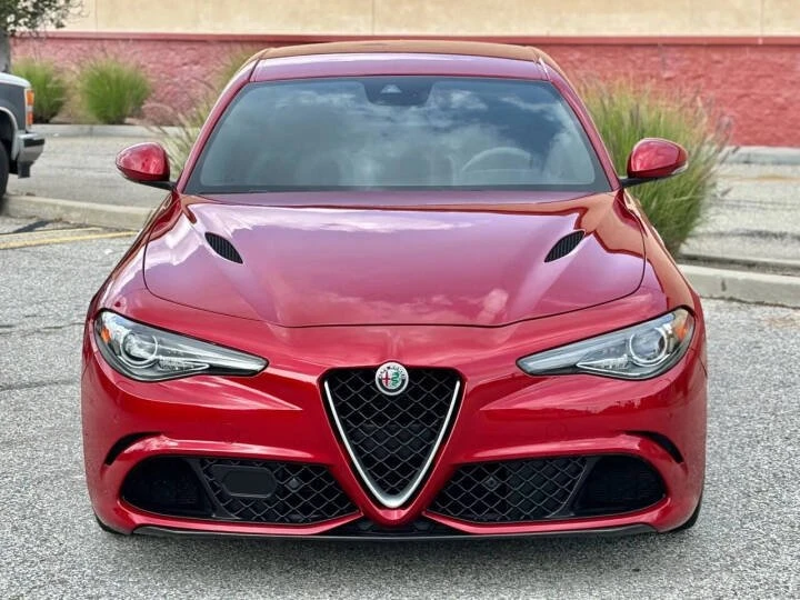 2018 Alfa Romeo Giulia - Image 2 of 20