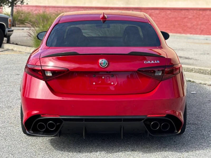 2018 Alfa Romeo Giulia - Image 6 of 20