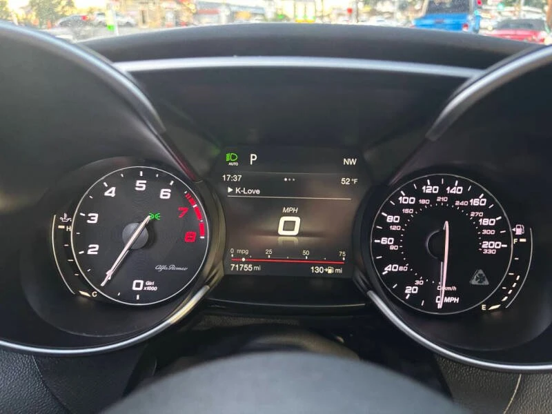 2018 Alfa Romeo Giulia - Image 11 of 20
